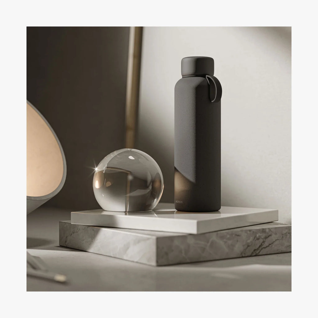 UVC Purifying Stainless Steel Water Bottle with USB-C Charging, Vacuum Insulation and 500 mL or 750 mL Sizes