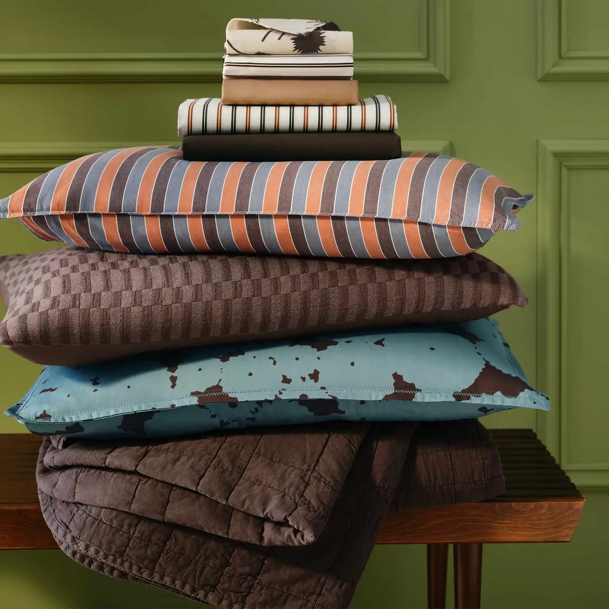 Washed Classic Percale Pillowcase Set in Cotton with Envelope Closures, Standard or King Sizes and Relaxed Stripe