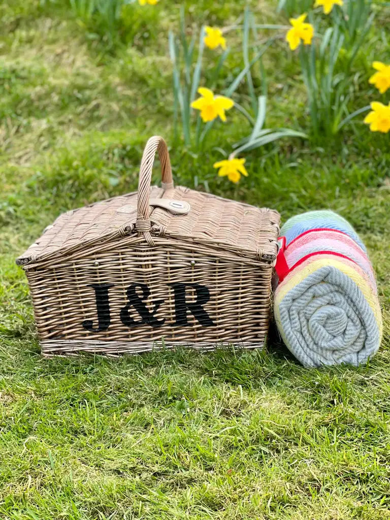 Willow Picnic Basket