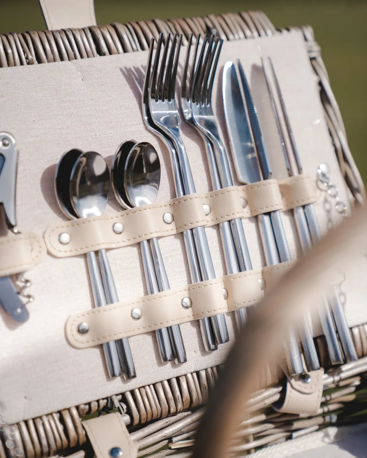 Willow Picnic Basket